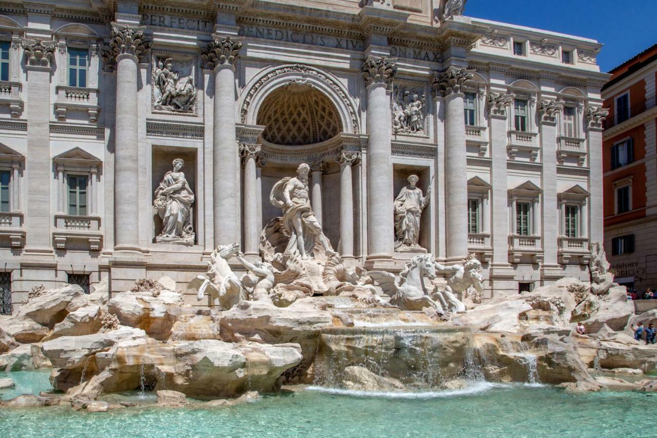 My Trevi Charming & Luxury Rooms Рим Экстерьер фото